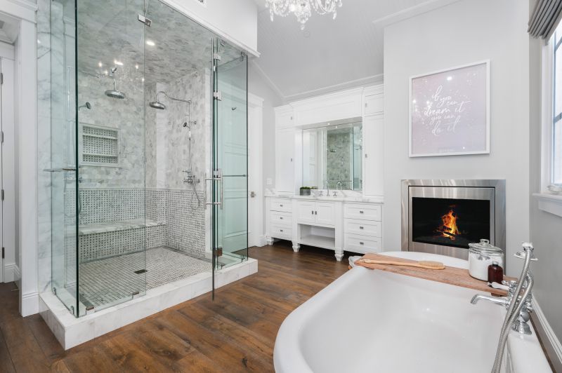 Spacious Bathtub Area